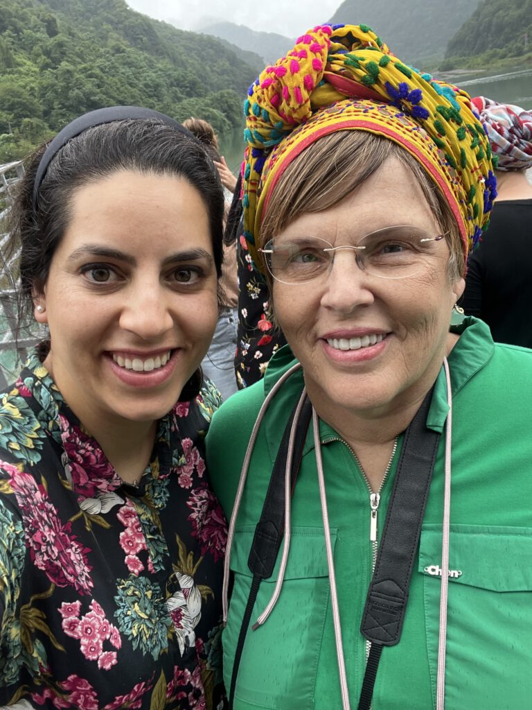 2D7B0B4E-B321-4A08-B6E7-82BD1EDC5095