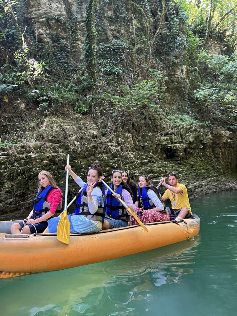 607D0507-6789-4043-98F6-289F0681EEA1